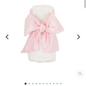 Brand new bow swaddle